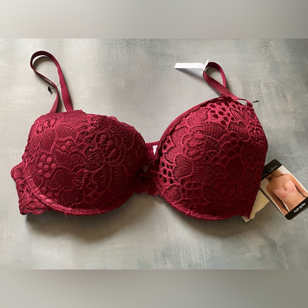 French Affairs 38C push up bra  NWT